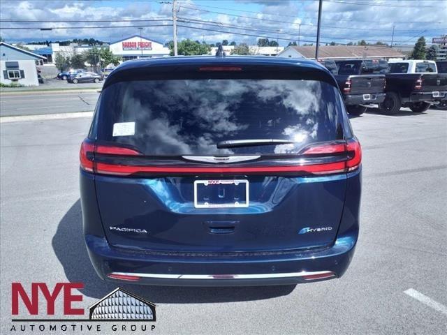 new 2023 Chrysler Pacifica Hybrid car, priced at $50,543