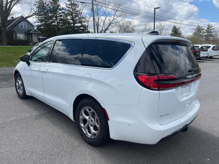 new 2024 Chrysler Pacifica car, priced at $51,840