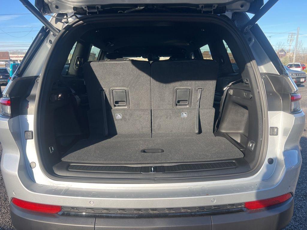new 2025 Jeep Grand Cherokee L car, priced at $46,158