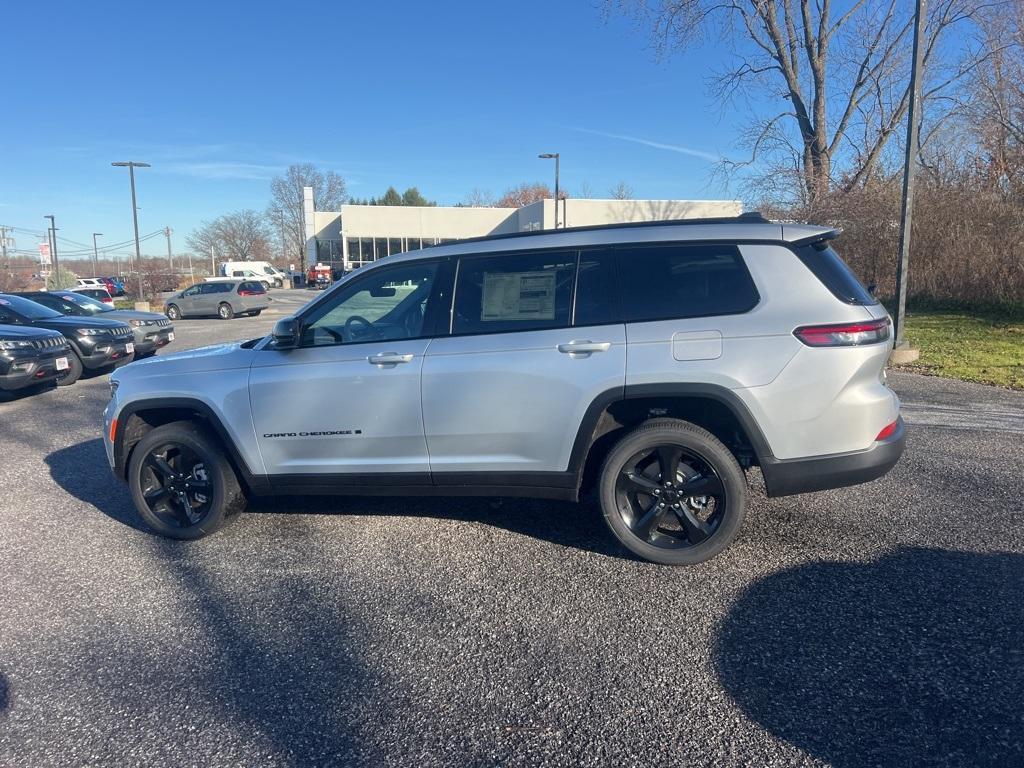 new 2025 Jeep Grand Cherokee L car, priced at $49,675