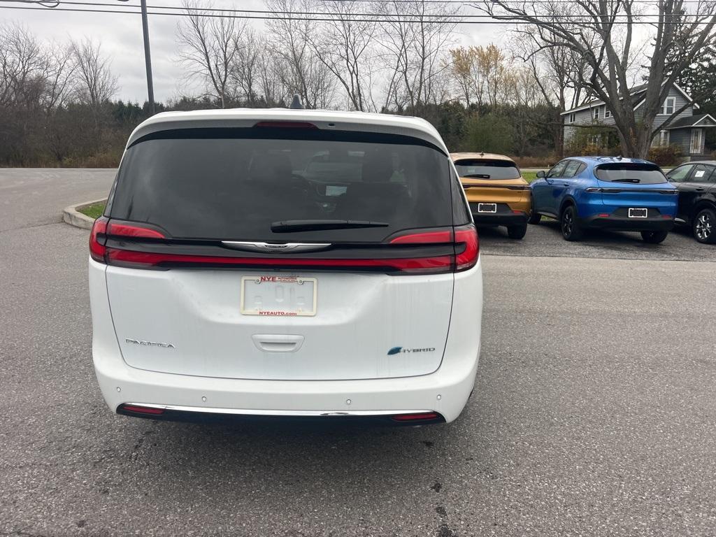 new 2024 Chrysler Pacifica Hybrid car, priced at $44,860