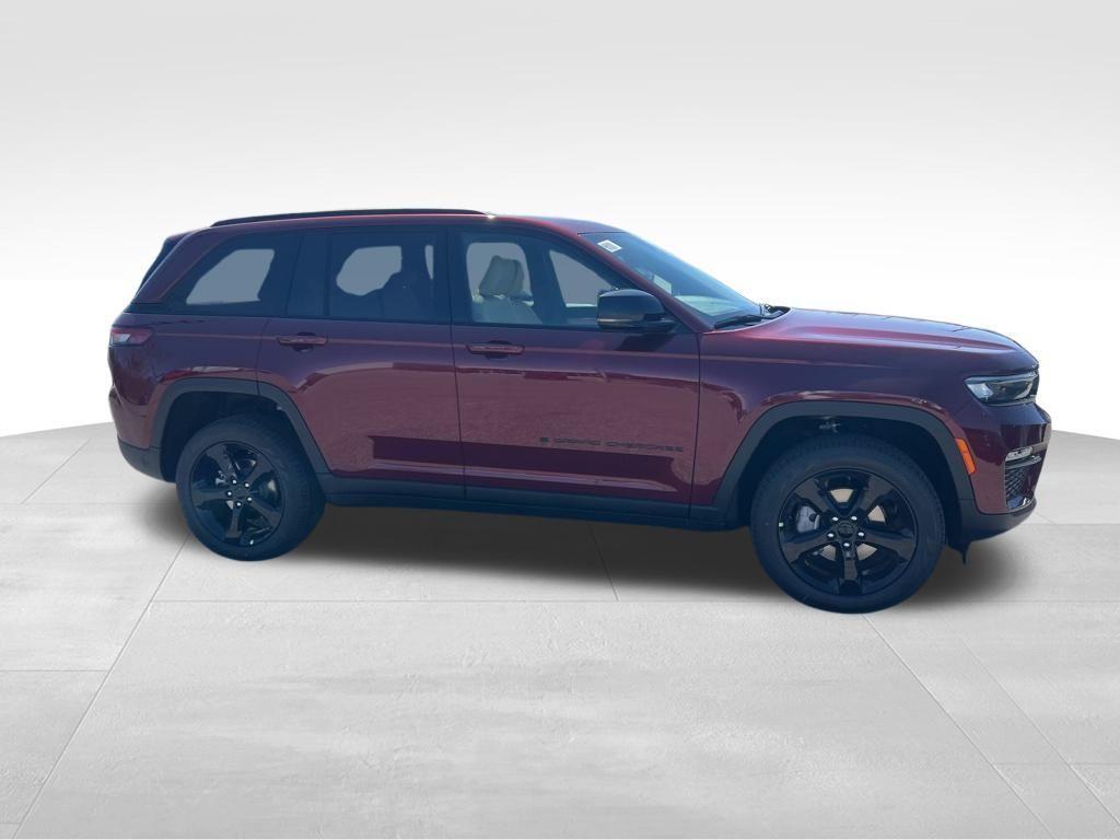 new 2025 Jeep Grand Cherokee car, priced at $49,088