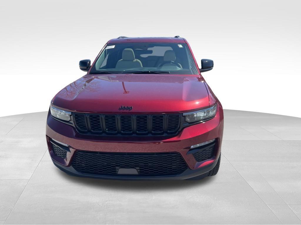 new 2025 Jeep Grand Cherokee car, priced at $49,088