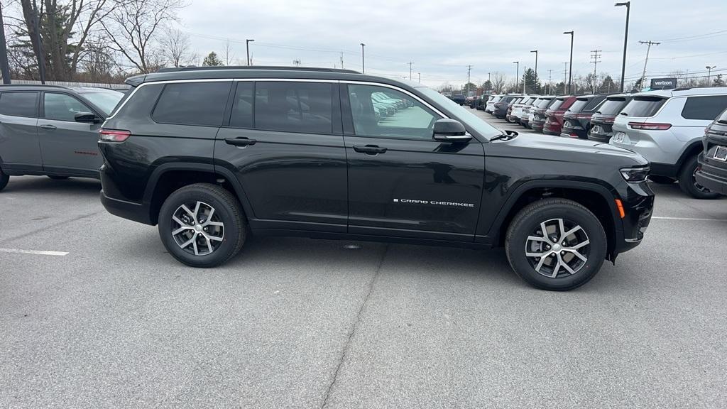 new 2024 Jeep Grand Cherokee L car, priced at $52,551