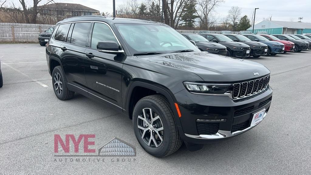 new 2024 Jeep Grand Cherokee L car, priced at $51,405