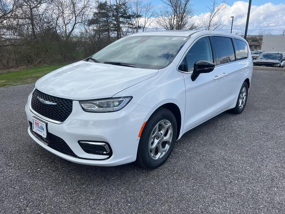 new 2024 Chrysler Pacifica car, priced at $47,620