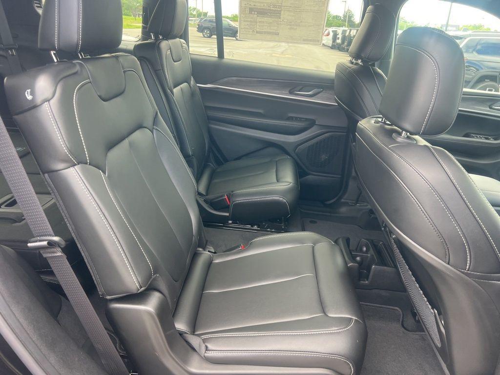 new 2025 Jeep Grand Cherokee L car, priced at $48,608