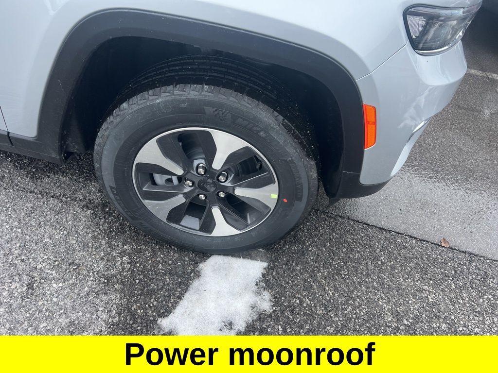 new 2024 Jeep Grand Cherokee 4xe car, priced at $60,116