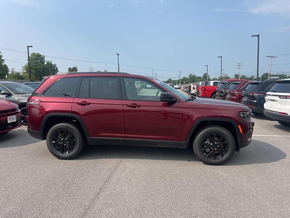 new 2024 Jeep Grand Cherokee car, priced at $46,025