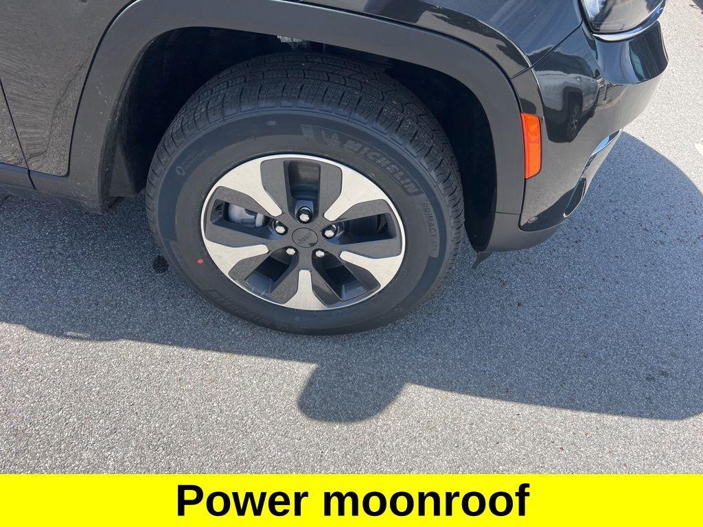new 2024 Jeep Grand Cherokee 4xe car, priced at $62,617