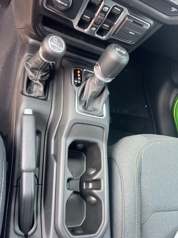 new 2025 Jeep Wrangler car, priced at $38,697