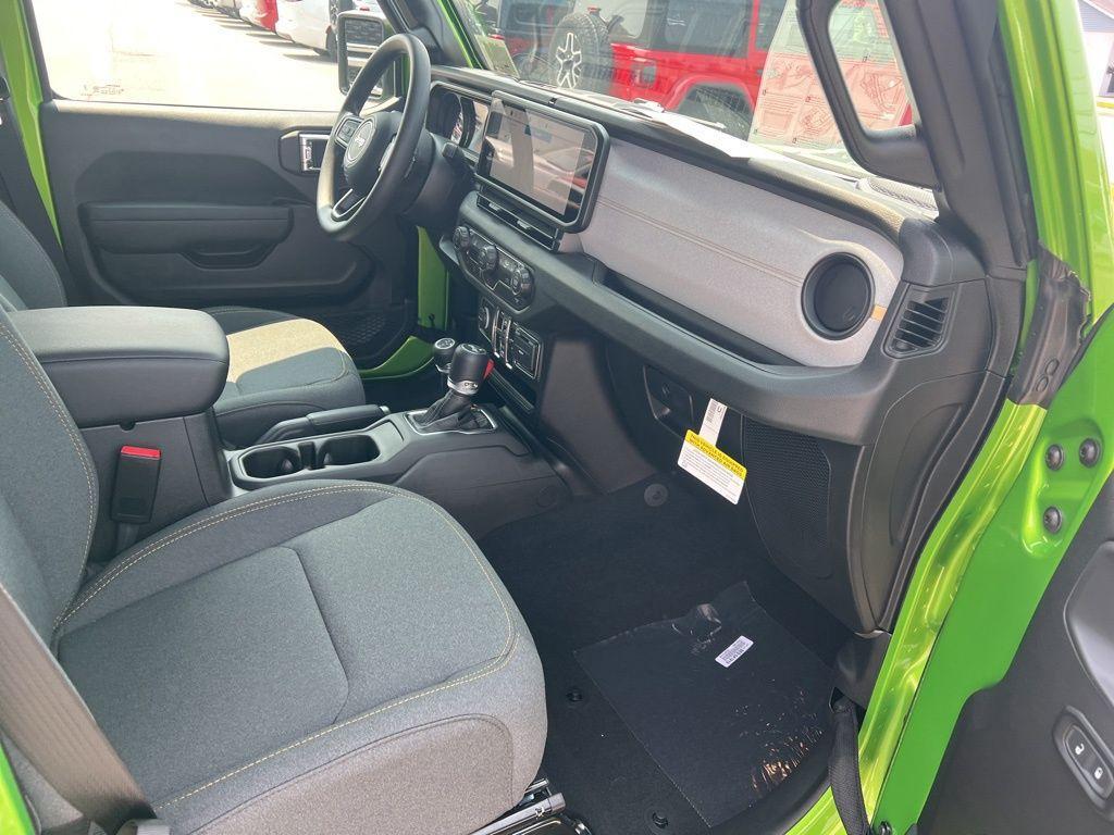 new 2025 Jeep Wrangler car, priced at $38,697