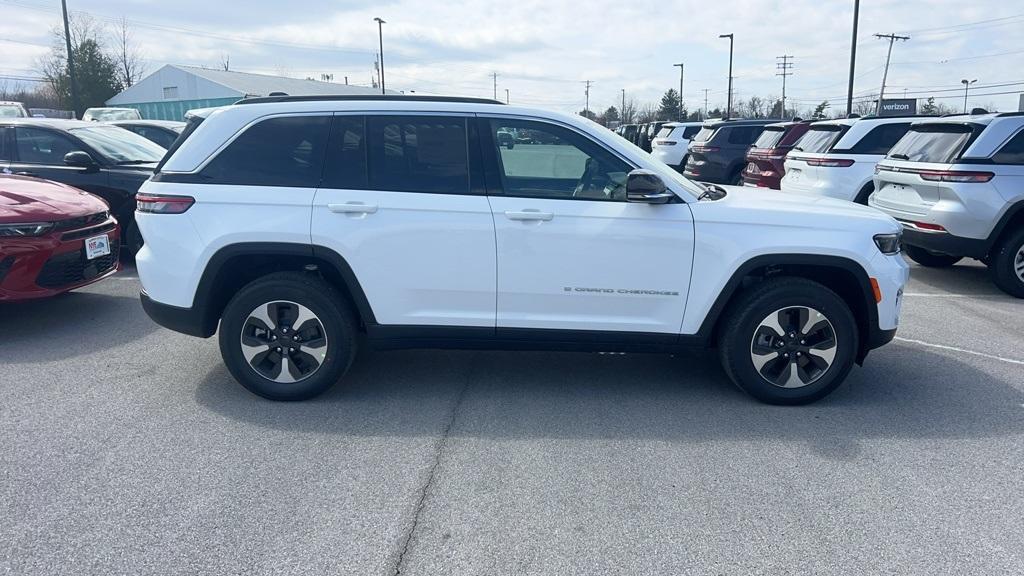 new 2024 Jeep Grand Cherokee 4xe car, priced at $58,030