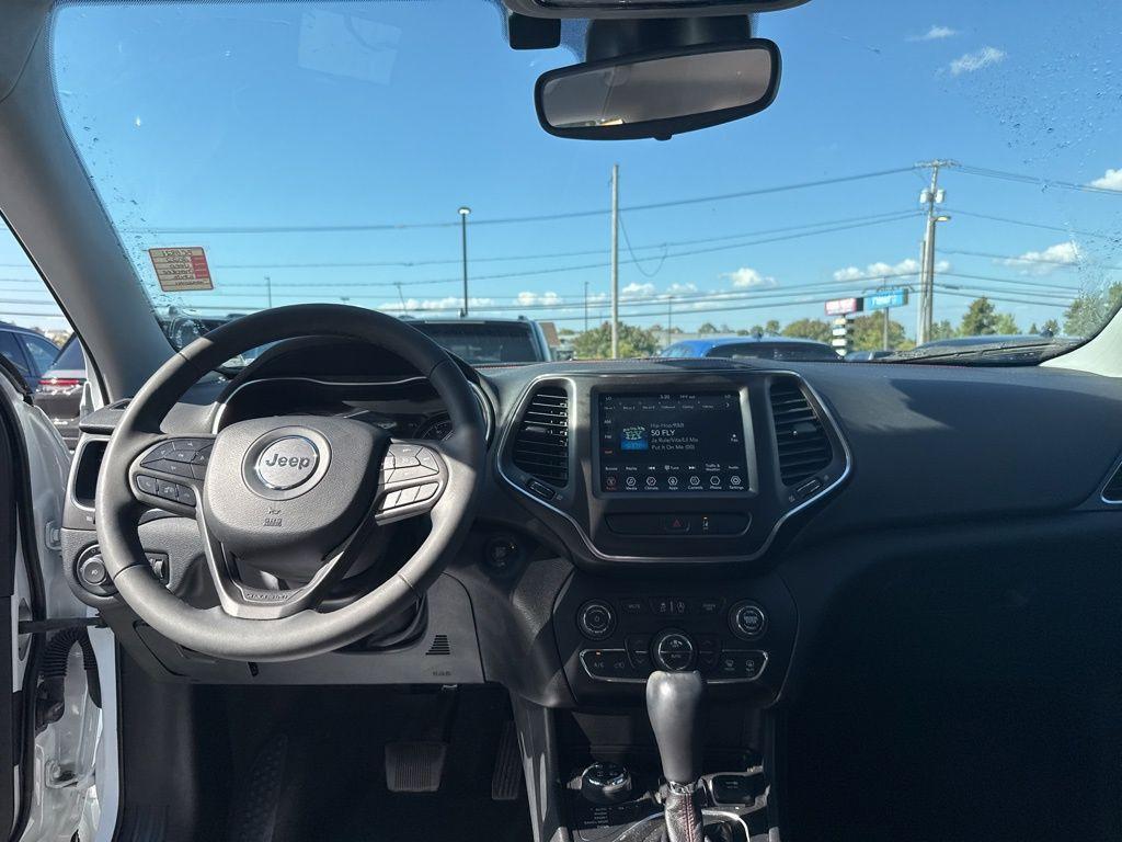 used 2022 Jeep Cherokee car, priced at $26,295