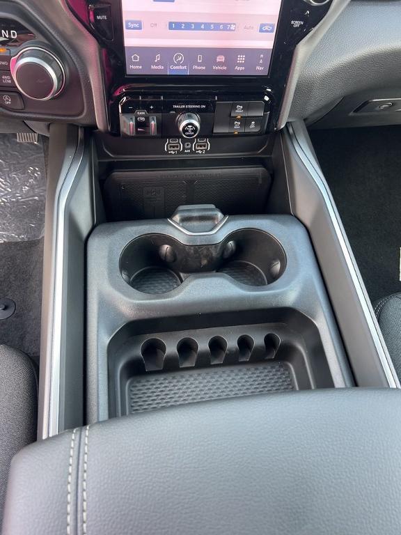new 2025 Ram 1500 car, priced at $59,602