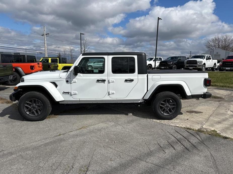 new 2024 Jeep Gladiator car, priced at $48,881