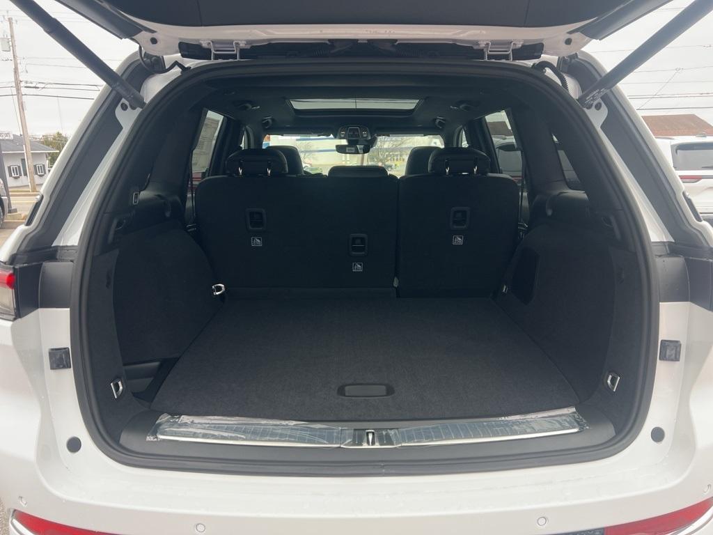 new 2025 Jeep Grand Cherokee car, priced at $55,164