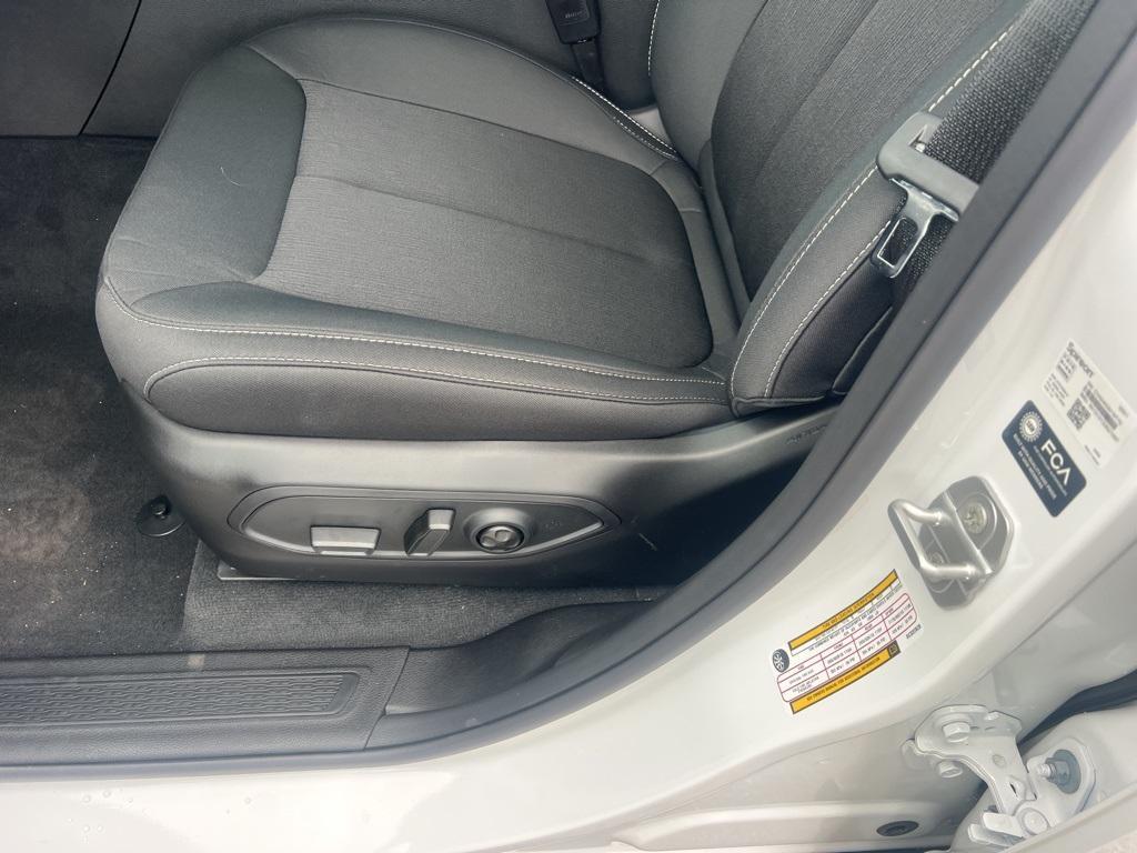new 2025 Jeep Grand Cherokee car
