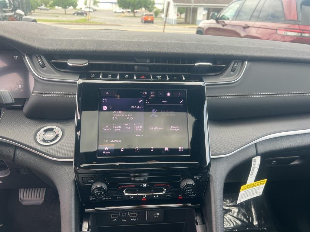 new 2025 Jeep Grand Cherokee car