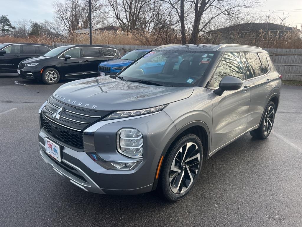 used 2022 Mitsubishi Outlander car, priced at $24,997