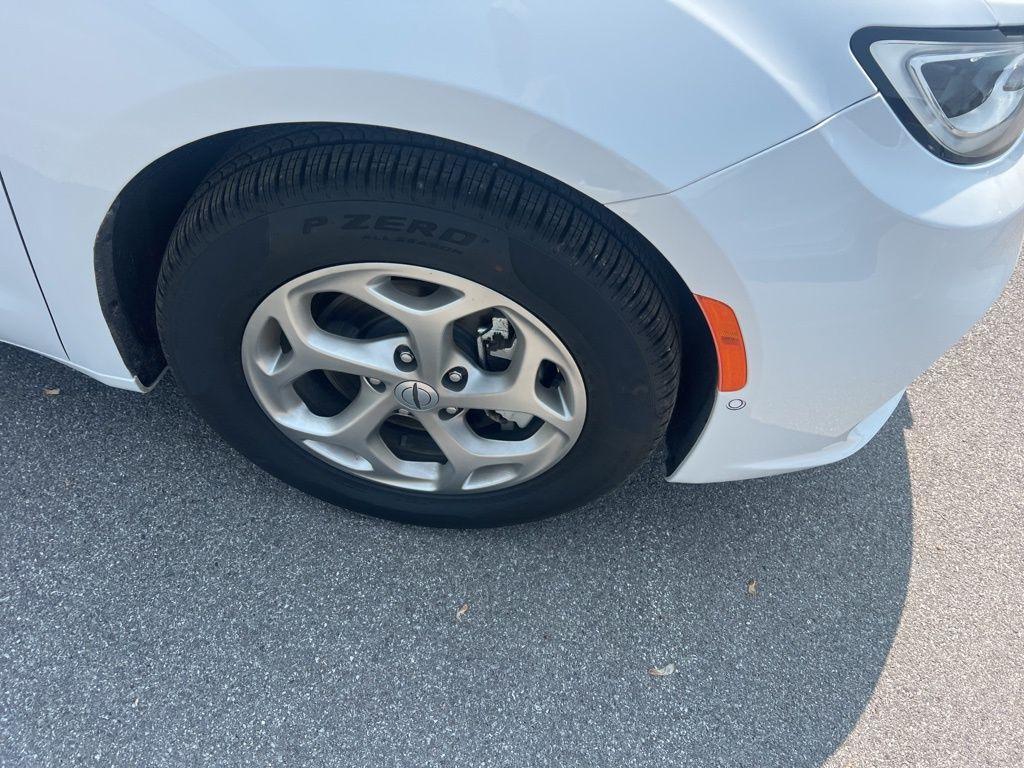 used 2024 Chrysler Pacifica car, priced at $43,500