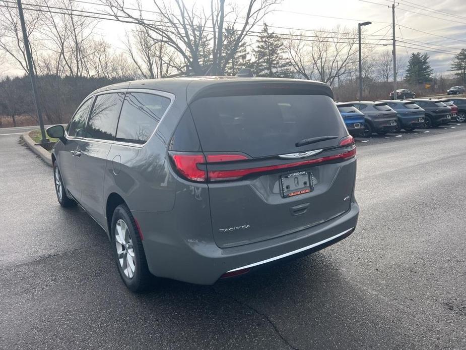 new 2025 Chrysler Pacifica car, priced at $44,635