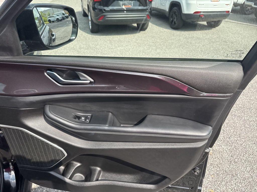 used 2022 Jeep Grand Cherokee car, priced at $29,750