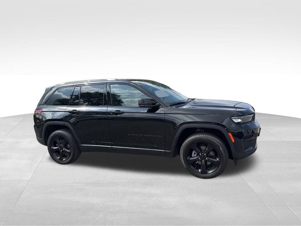 used 2022 Jeep Grand Cherokee car, priced at $29,750