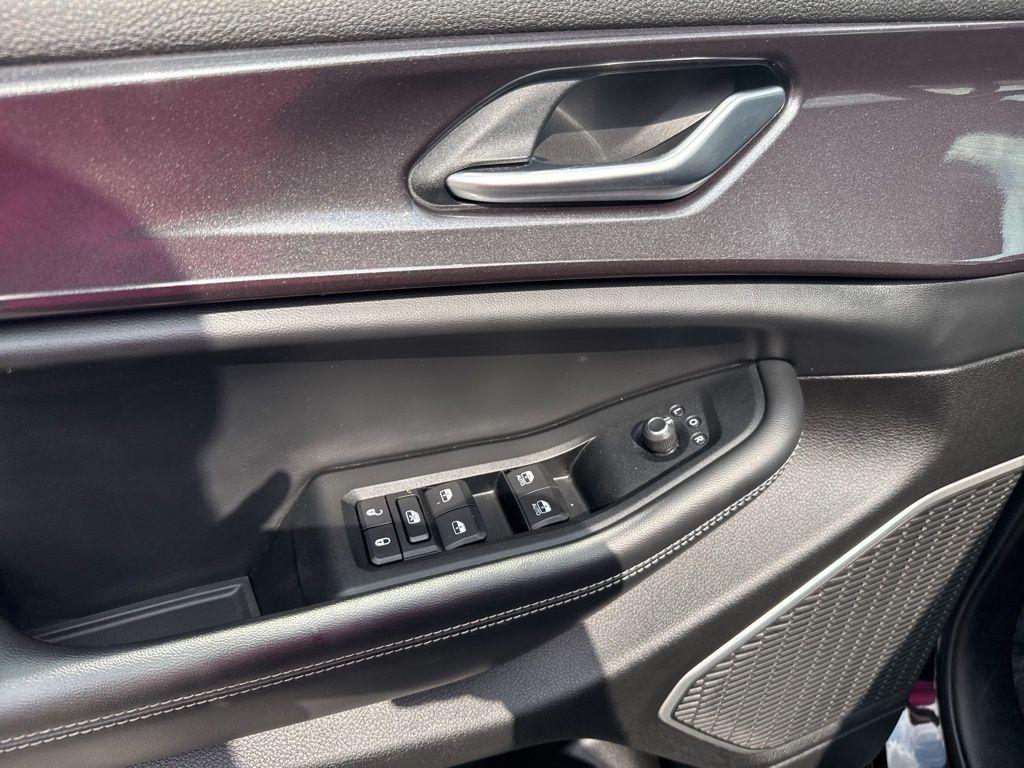 used 2022 Jeep Grand Cherokee car, priced at $29,750