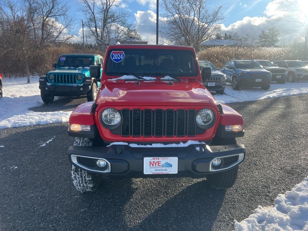 used 2024 Jeep Gladiator car, priced at $42,023