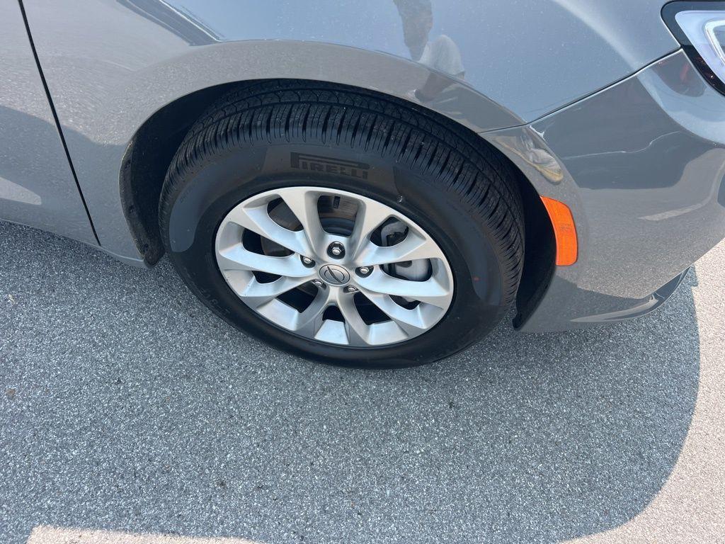 used 2025 Chrysler Pacifica car, priced at $44,745