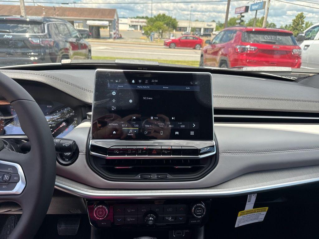 new 2025 Jeep Compass car