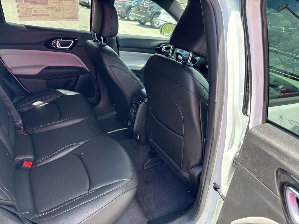 new 2025 Jeep Compass car
