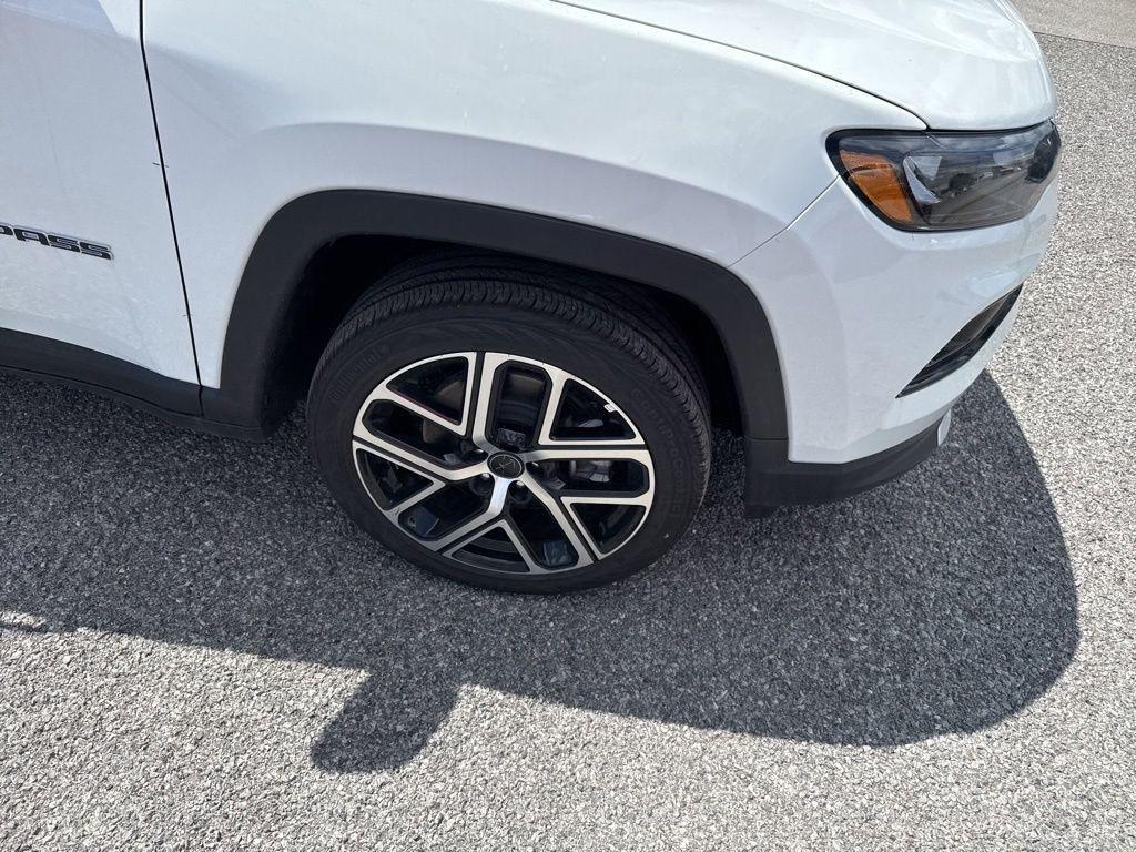 new 2025 Jeep Compass car