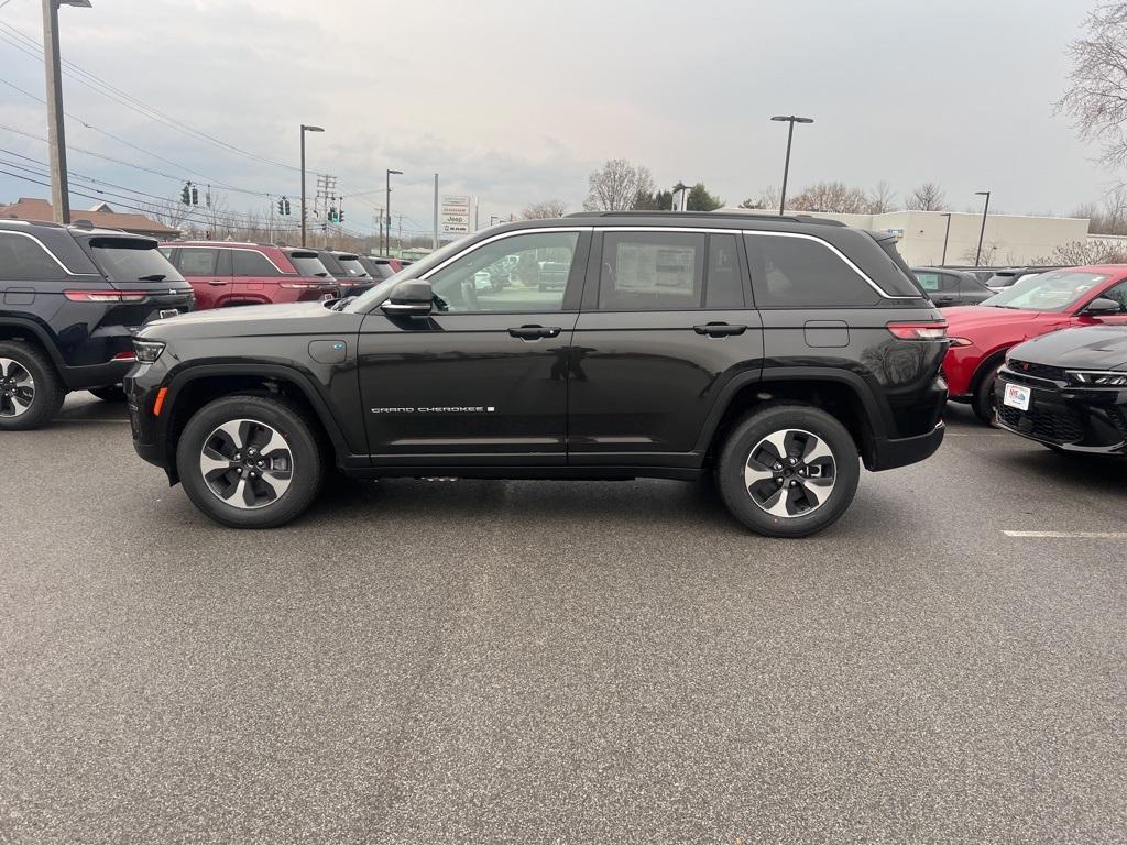 new 2024 Jeep Grand Cherokee 4xe car, priced at $51,125