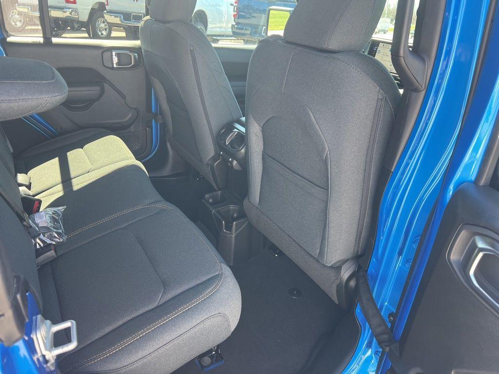 new 2025 Jeep Wrangler car, priced at $41,427