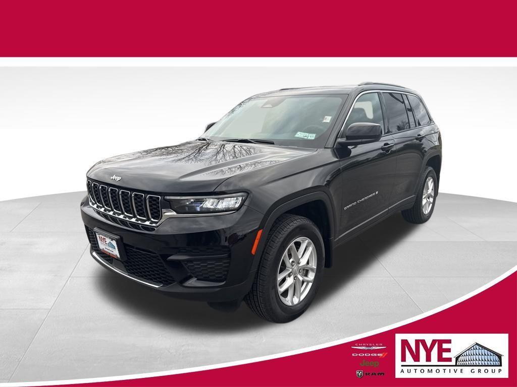 used 2025 Jeep Grand Cherokee car, priced at $34,995
