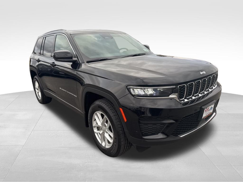 used 2025 Jeep Grand Cherokee car, priced at $34,995