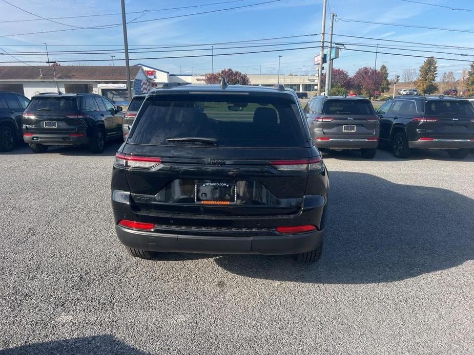 new 2024 Jeep Grand Cherokee car, priced at $44,525