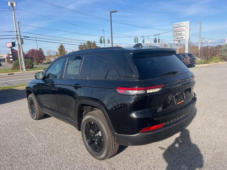 new 2024 Jeep Grand Cherokee car, priced at $44,525