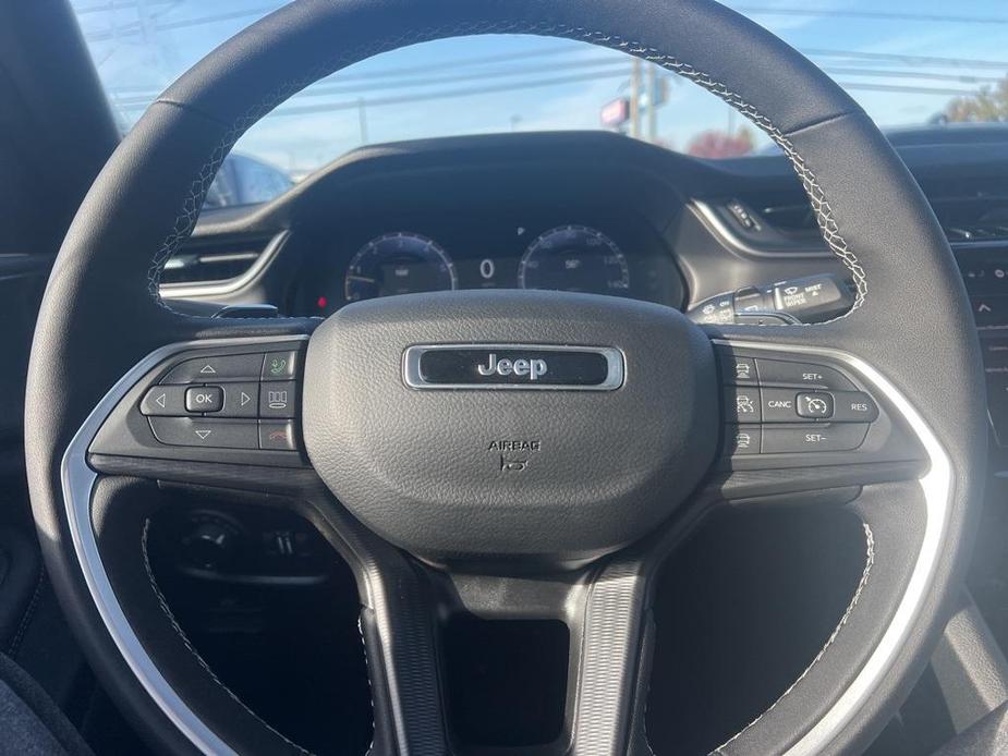 new 2024 Jeep Grand Cherokee car, priced at $44,525