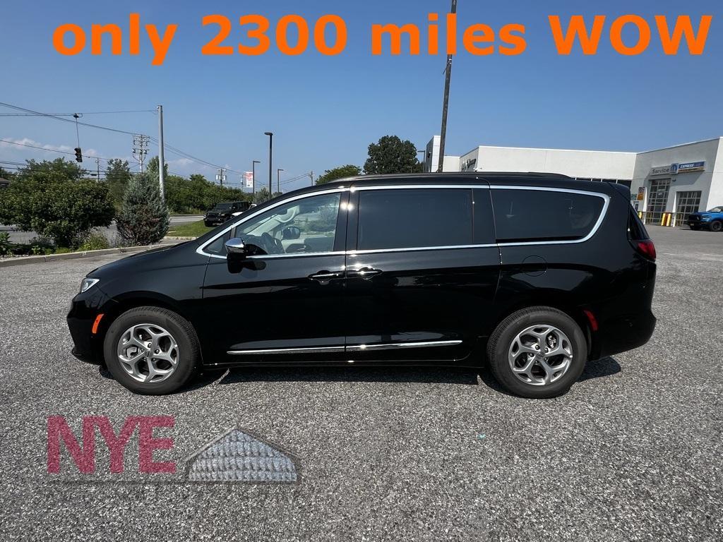 used 2023 Chrysler Pacifica car, priced at $41,819