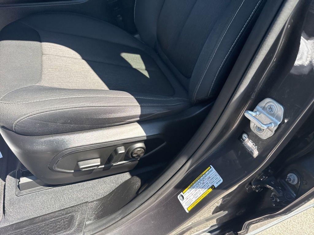 used 2023 Jeep Grand Cherokee car, priced at $27,995