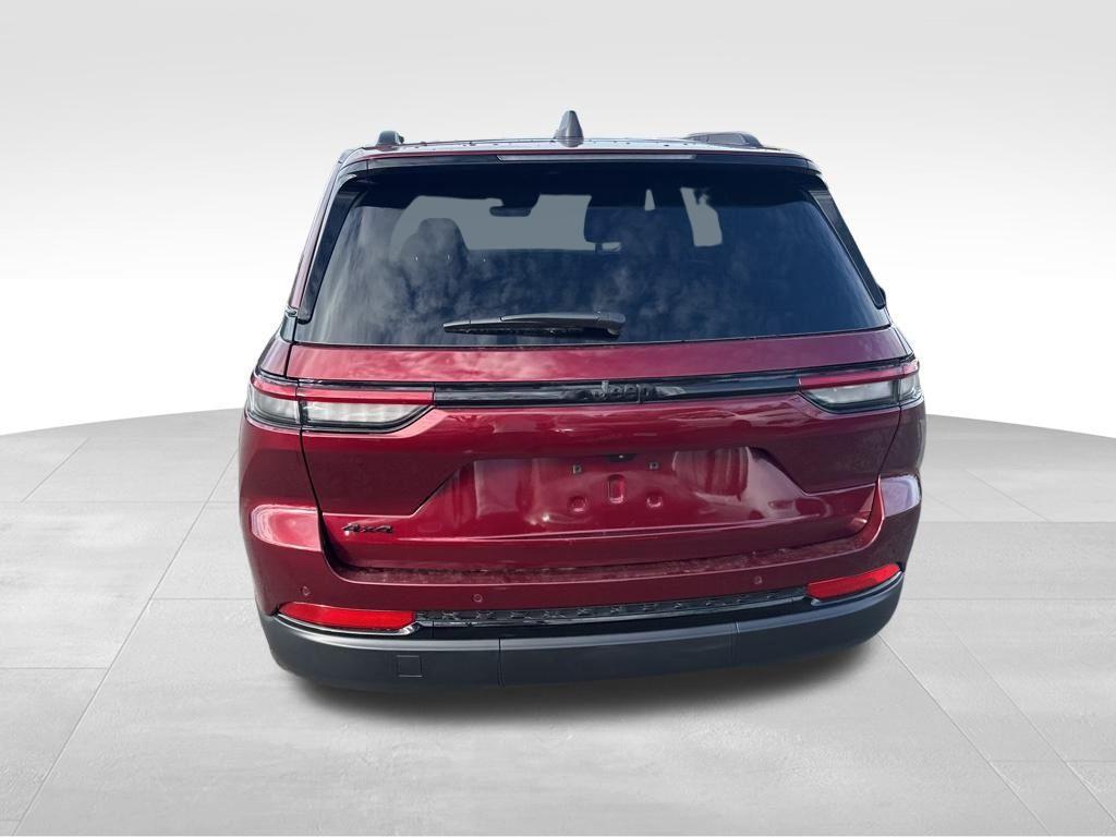 new 2025 Jeep Grand Cherokee car, priced at $45,125