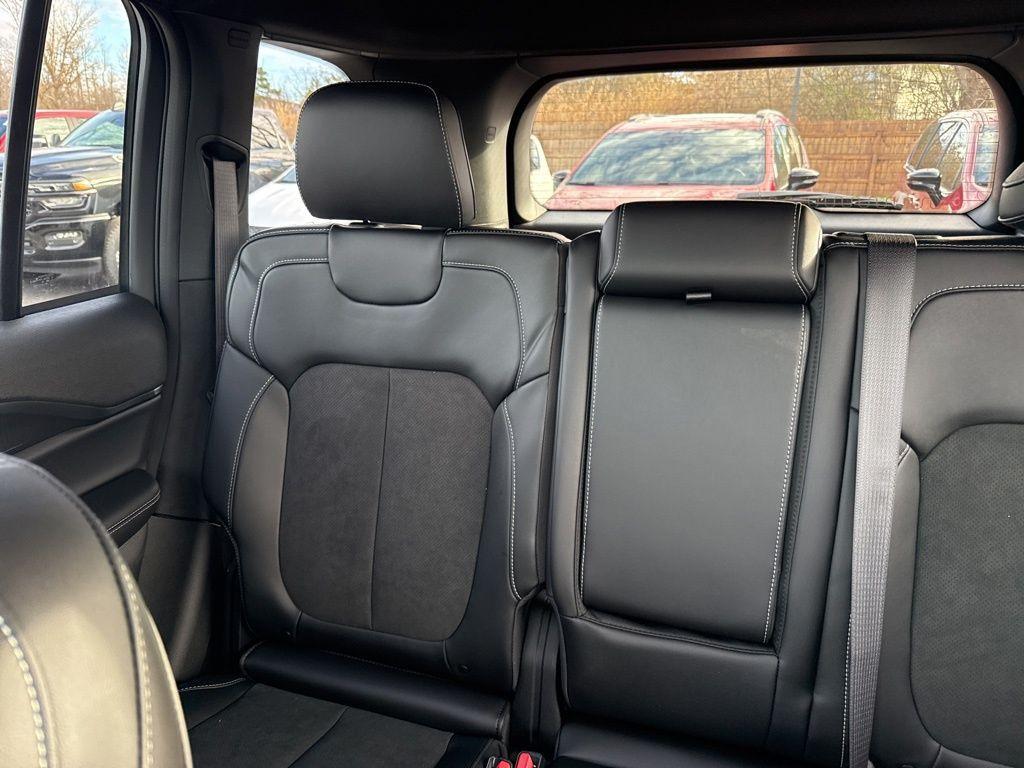 new 2025 Jeep Grand Cherokee car, priced at $45,125