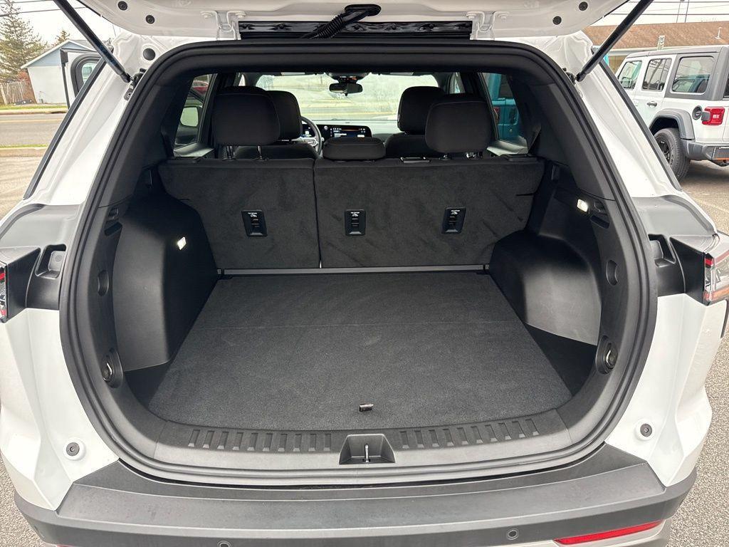 used 2025 Chevrolet Equinox car, priced at $29,500