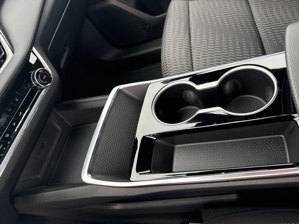 used 2025 Chevrolet Equinox car, priced at $29,500