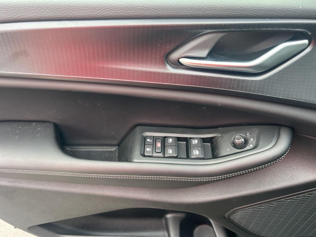 new 2025 Jeep Grand Cherokee car, priced at $40,100
