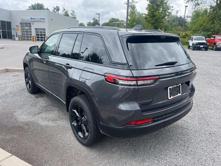 new 2024 Jeep Grand Cherokee car, priced at $54,955