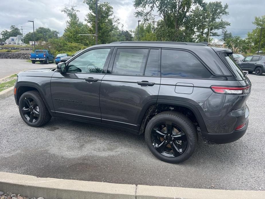 new 2024 Jeep Grand Cherokee car, priced at $54,955